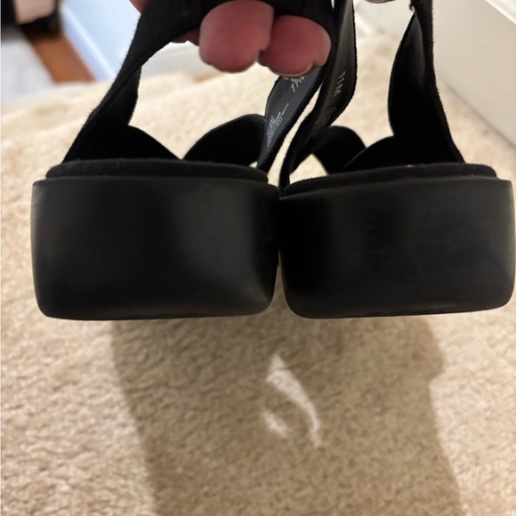 Mootsies Tootsies Black Sandals Size 11 - Picture 7 of 7